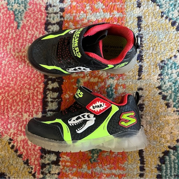 Skechers Kids' Illumi-Brights Sneaker size 7 - Picture 1 of 6